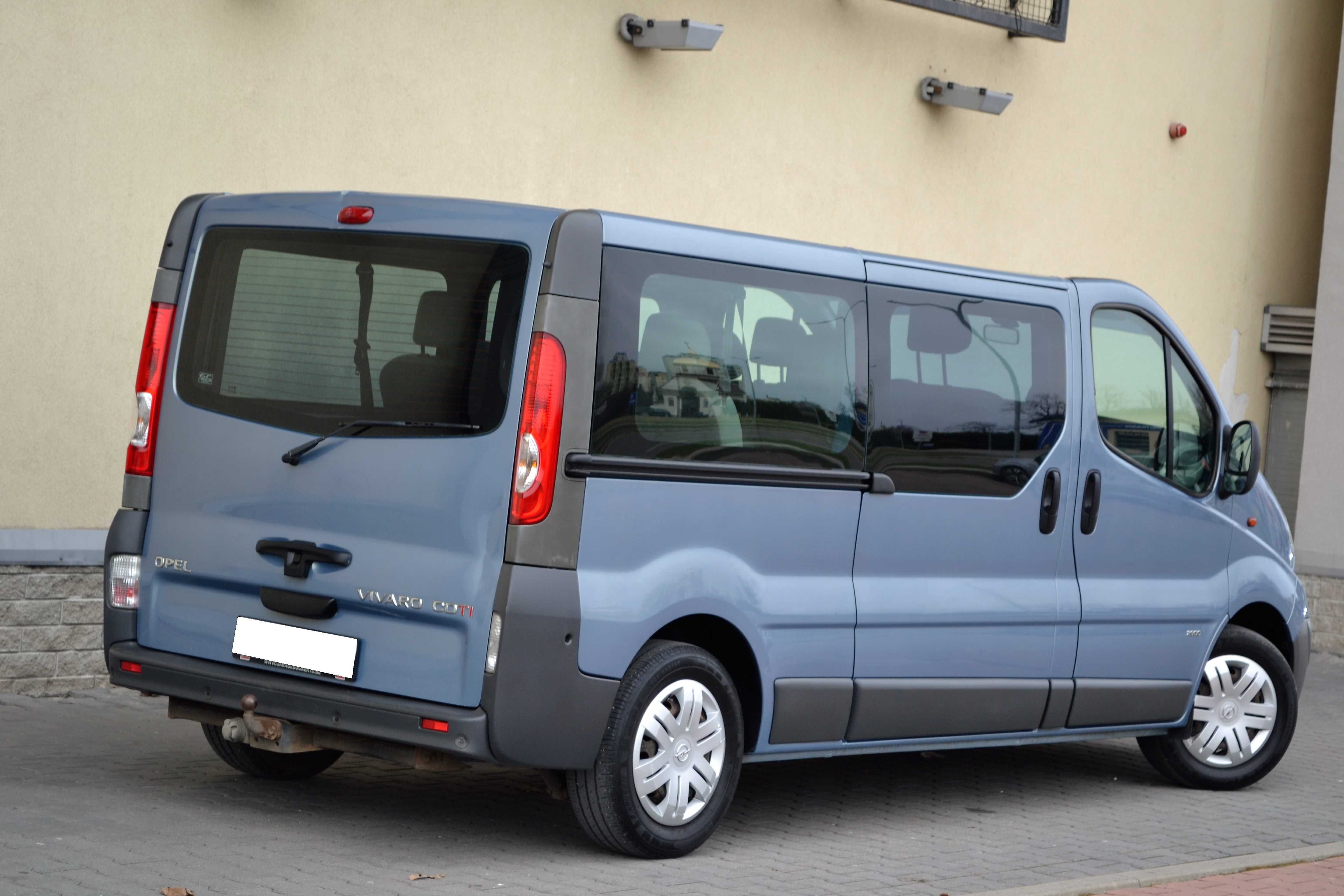 Opel Vivaro 2.0CDTi 115KM**9-osobowy**Klimatyzacja**Zadbany