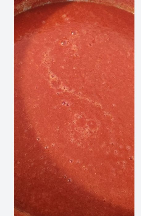 Томатный сок отличного качества из домашних помидор