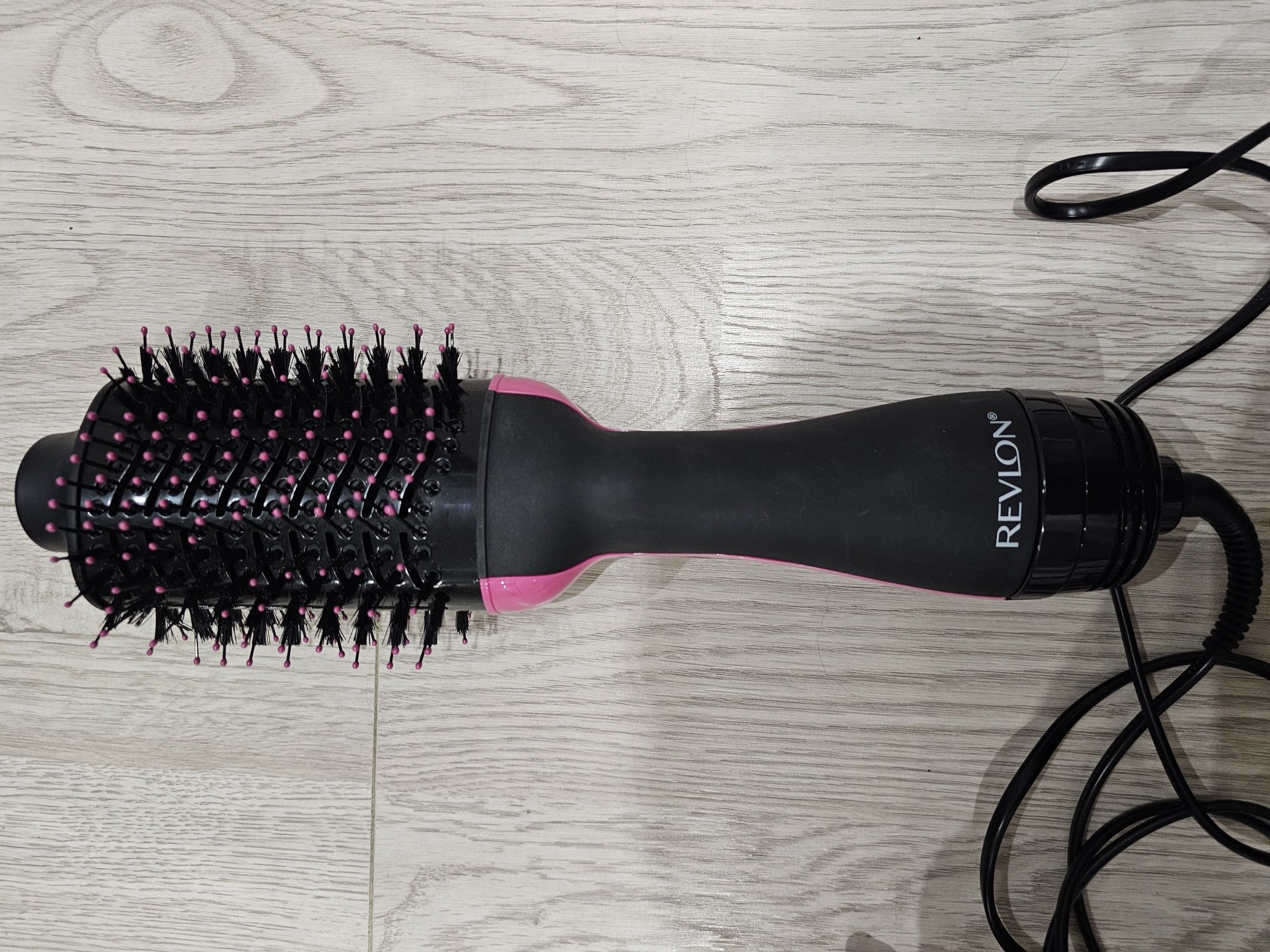 Suszarka szczotka lokówka Revlon