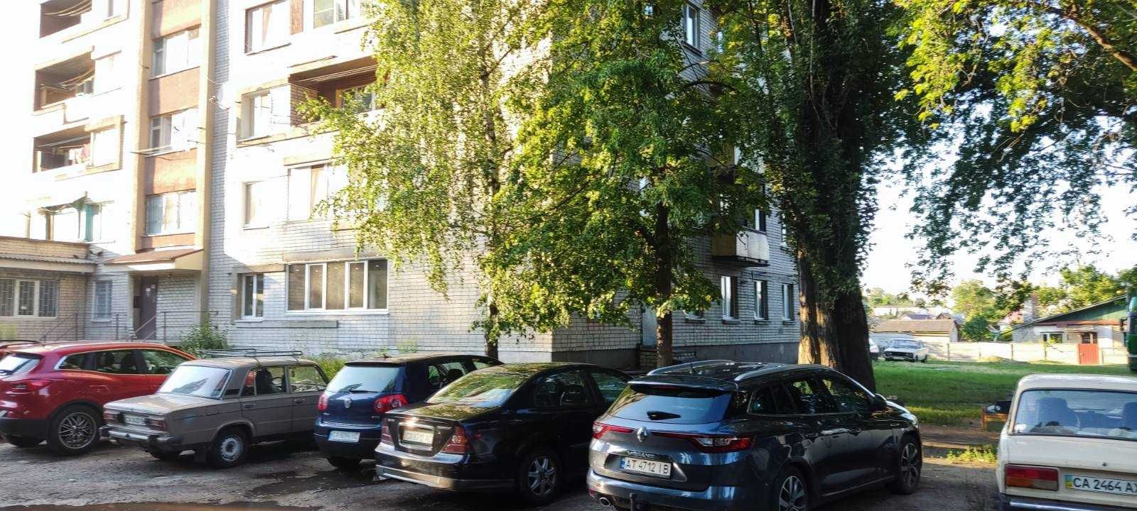 Продаж великої однокімнатної квартири стан після будівельників