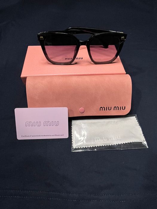 Oculos de Sol Miu Miu