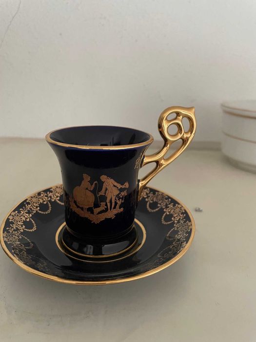 Chávena de café com pires, porcelana de Limoges