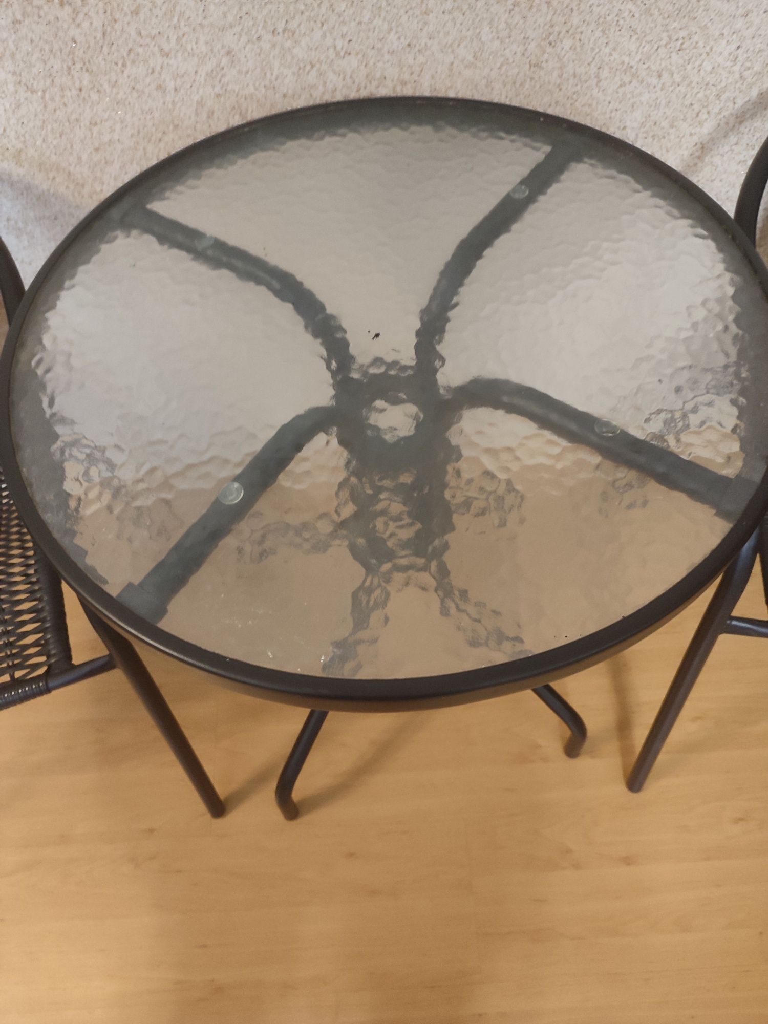 Komplet stolik + trzy krzesła rattanowe