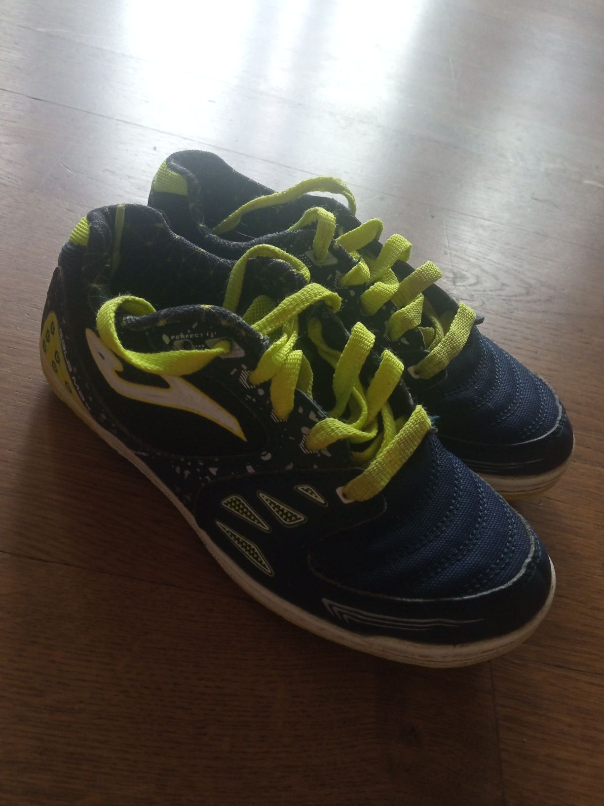 Buty halowe joma r.32