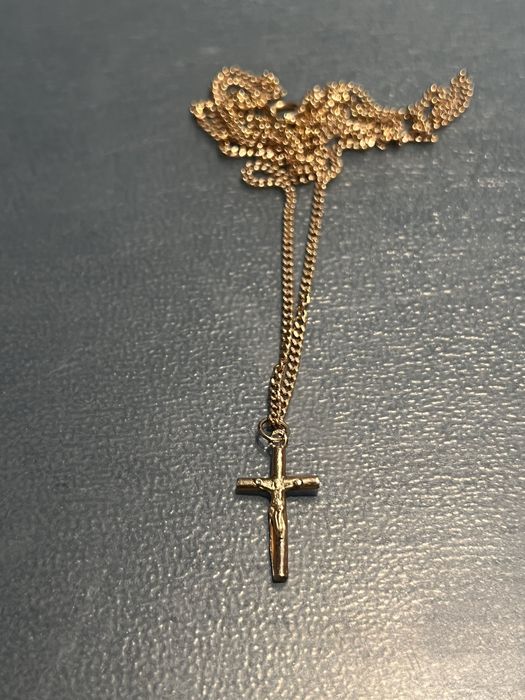 Fio ouro c/ crucifixo 19.2k