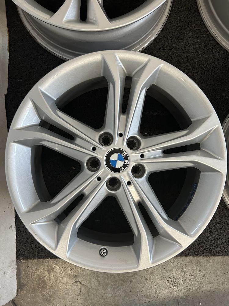 295 Felgi Oryginał BMW R 18 5x112 otwór 66,6 Bardzo Ładne czujniki