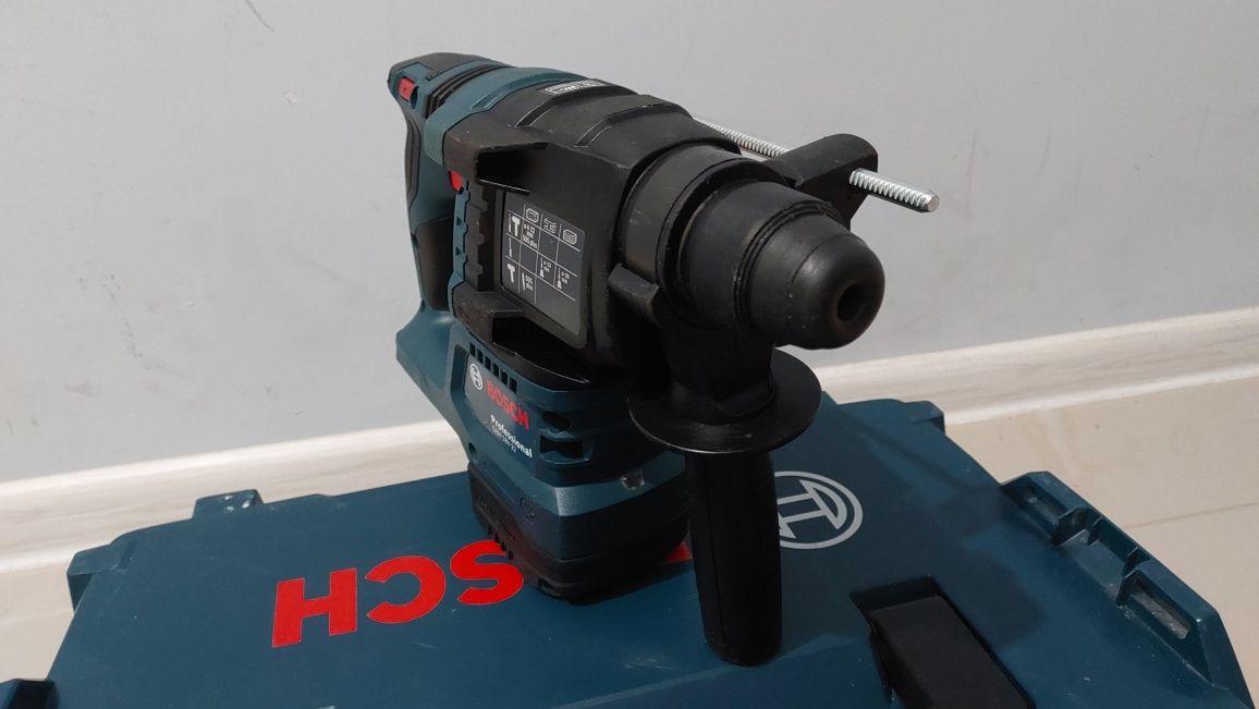 Перфоратор Bosch GBH 18V-22 Professional
