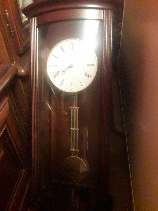 Часы настенные Adler