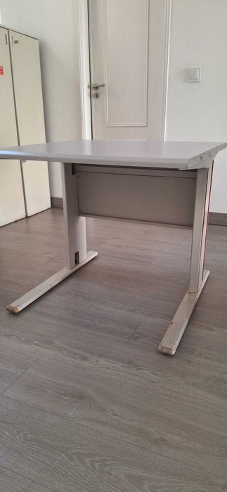 Mesa de escritório 81x71x80cm