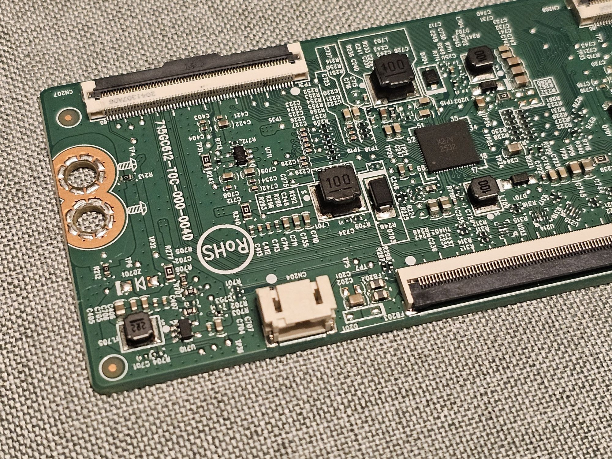 Płyta Główna T-CON T715GC612-T0C-000-004D z Philips 50PUS7657

Płyta s