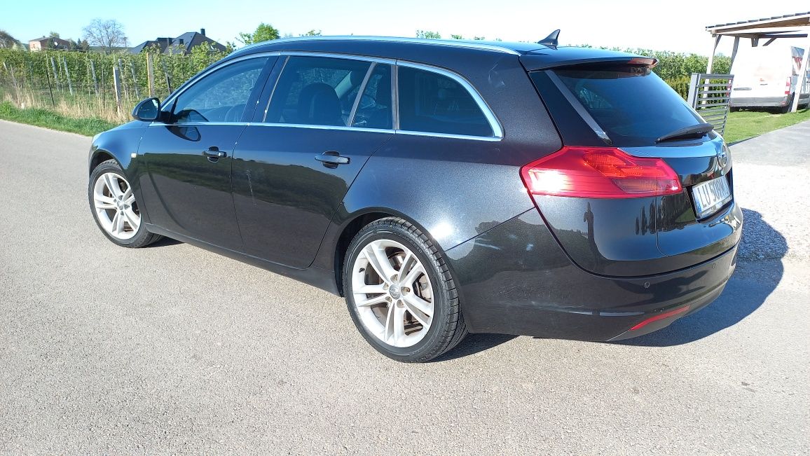 Opel Insignia 2.0 cdti kombi 18 cali 2 kpl opon