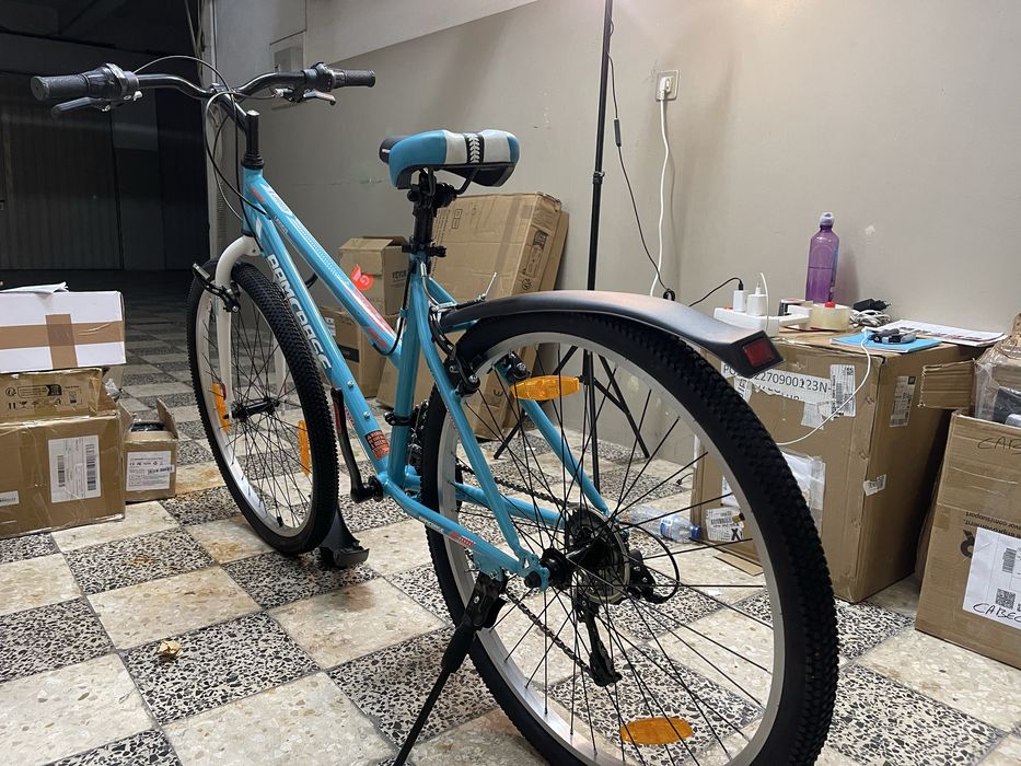 Bicicleta nova em caixa