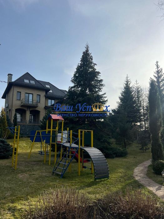 Аренда дома  с выходом на реку в Конча -Заспе. село Козин .Дамба.