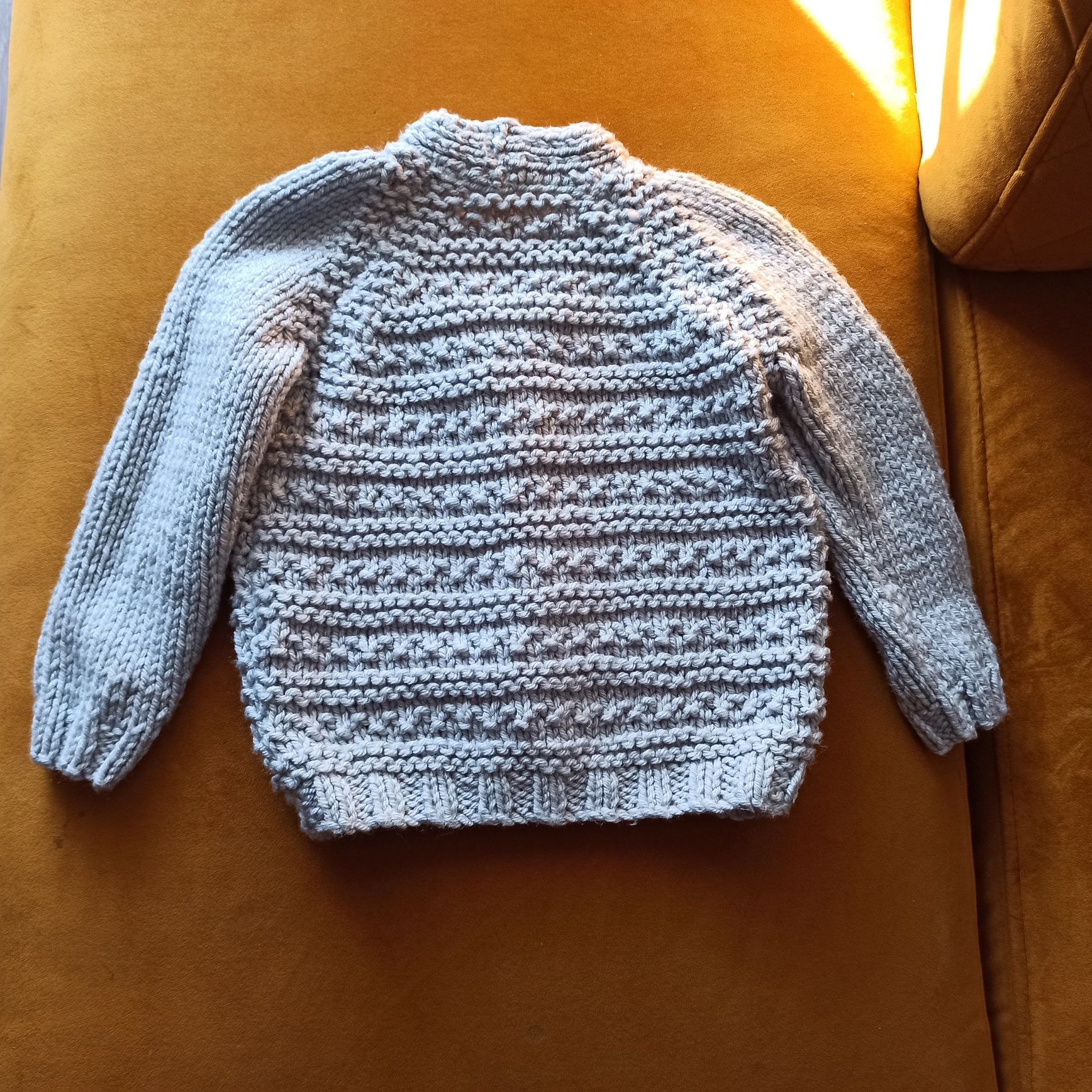Sweterek handmade 62 68 cm