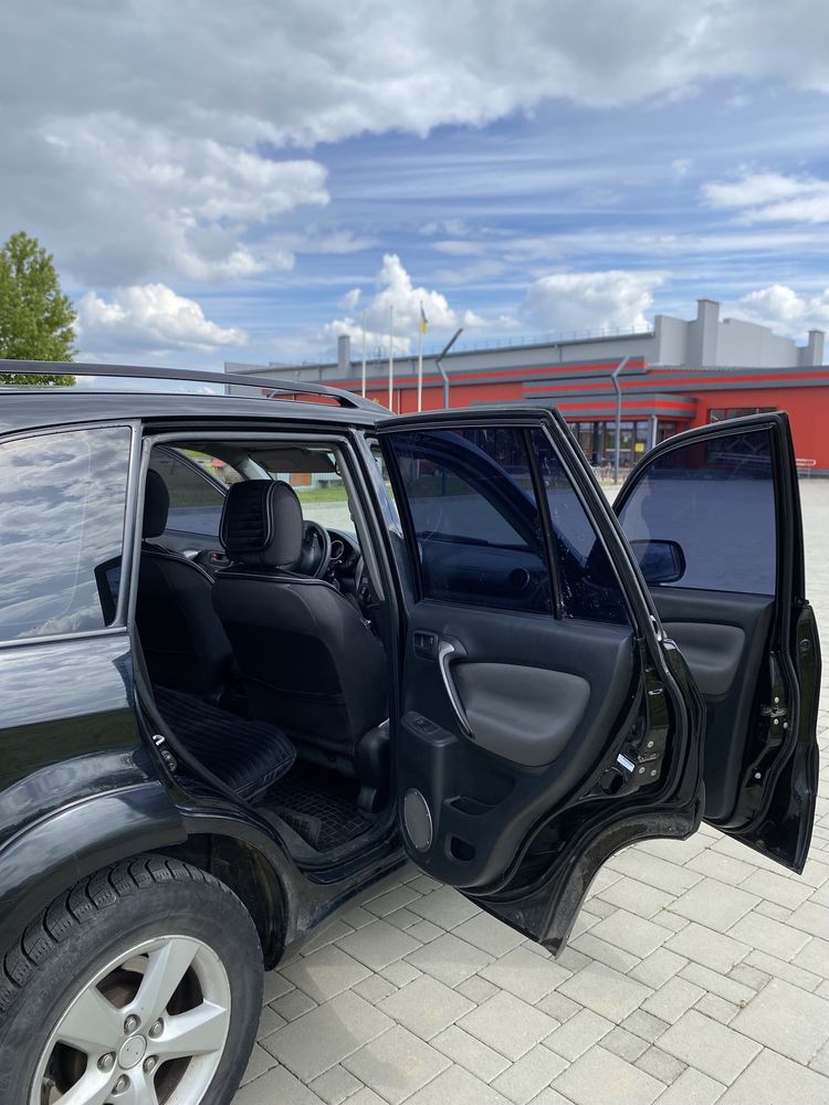 Toyota RAV 4 2004 2.0