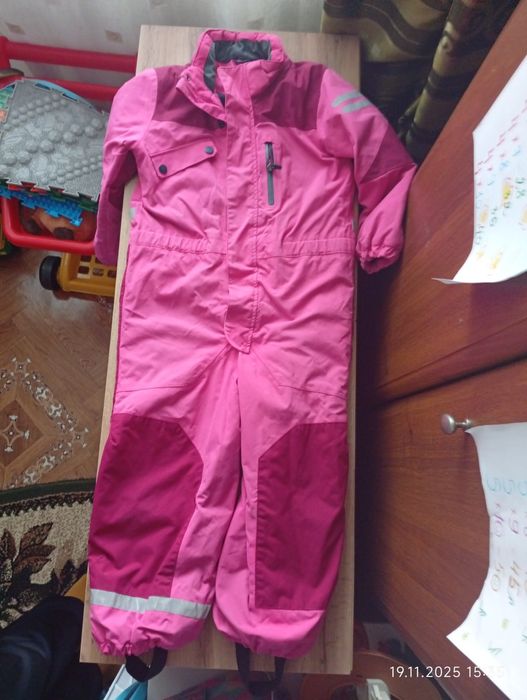 Зимний комбинезон на рост 104-110см.
