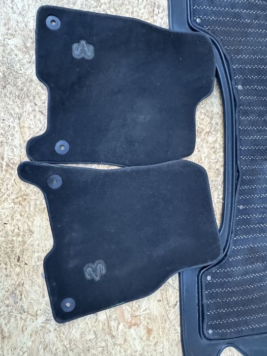 Dywaniki Dodge Ram 1500V 5/7 Hemi 2019