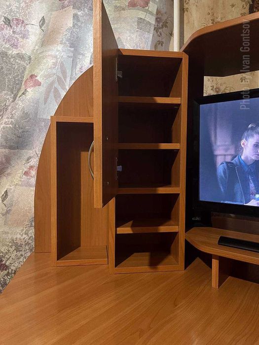 Комп'ютерний стіл кутовий