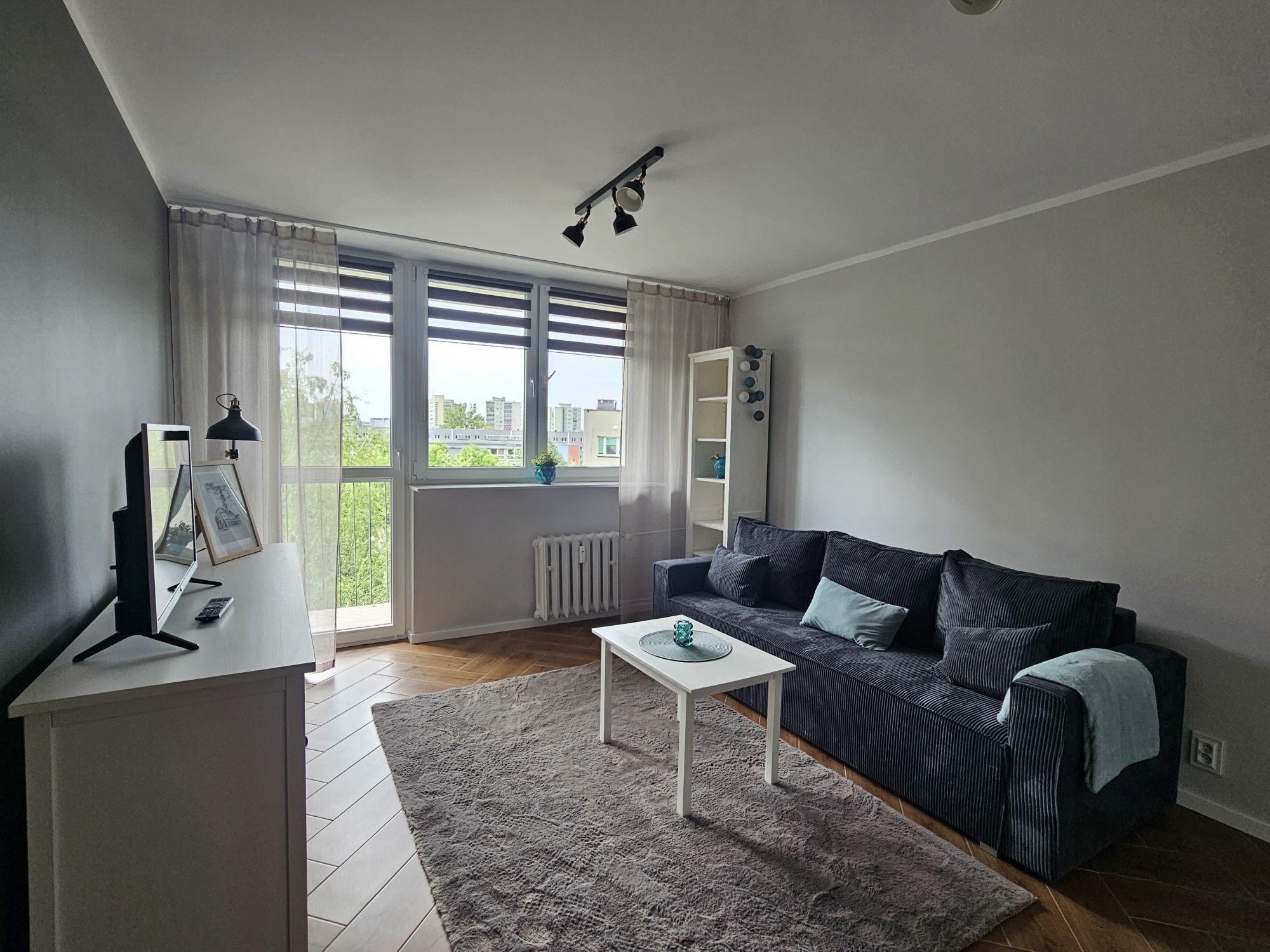 Kawalerka po remoncie – 5 min od Politechniki, balkon, winda – Żwirki
