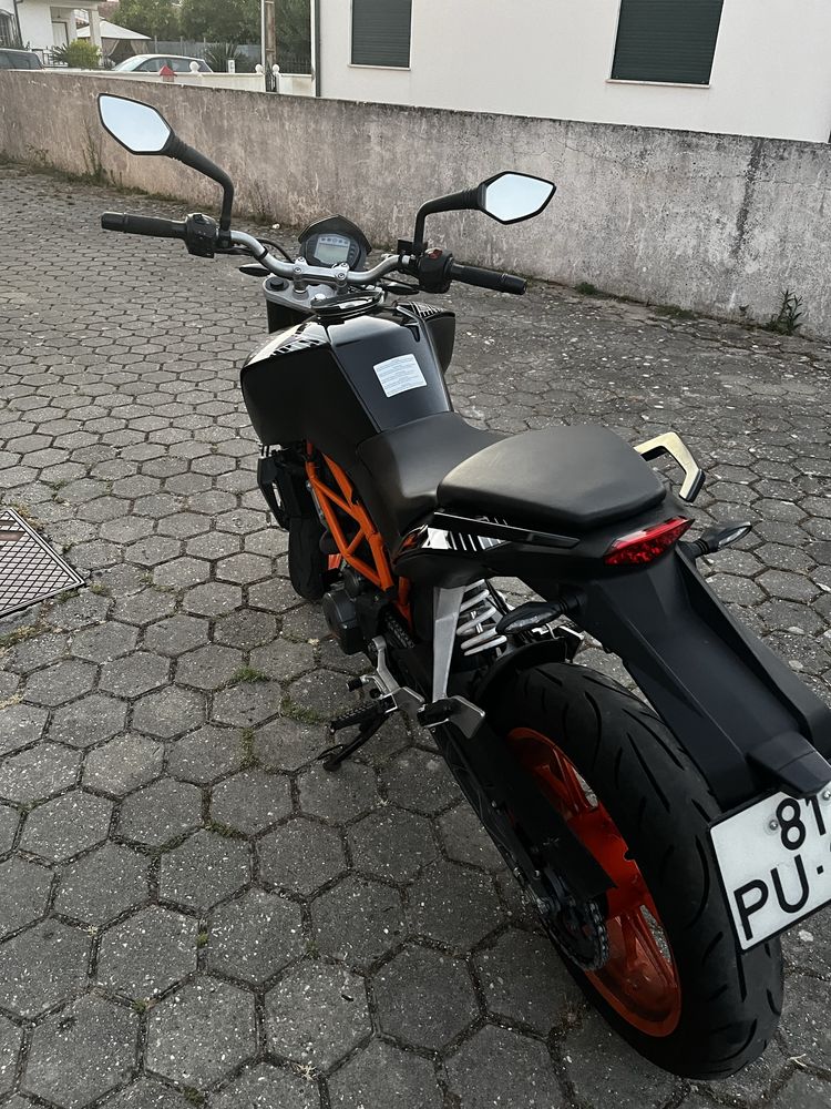 KTM Duke 390 35kw ABS poucos Kms