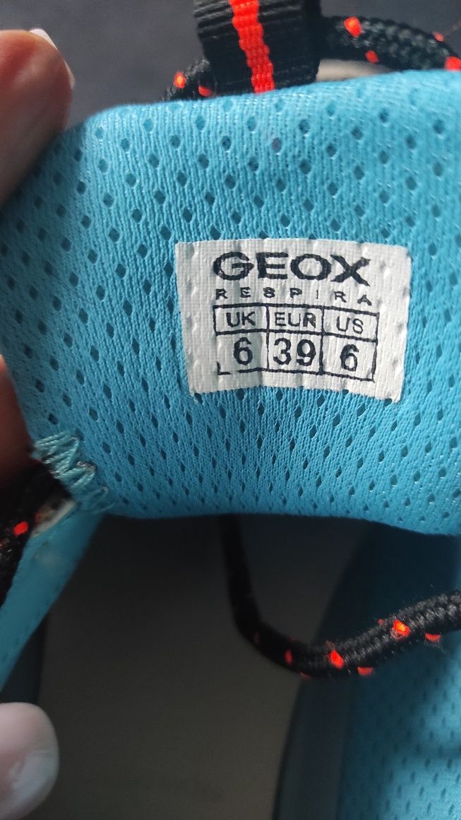 Buty sportowe GEOX rozmiar 39