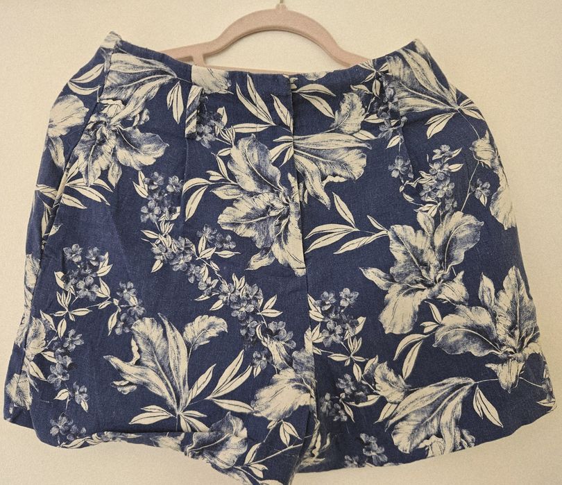 Niebieskie Bermudy szorty Zara kwieciste