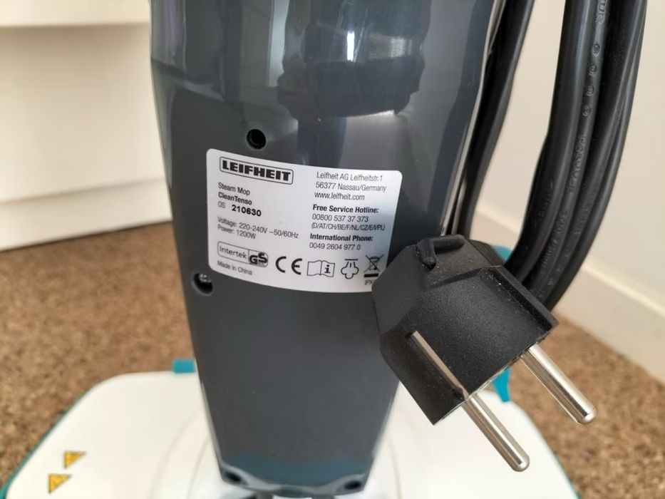 Паровая швабра Leifheit Clean пароочиститель
