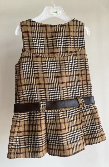 Vestido com padrão da Zara Kids