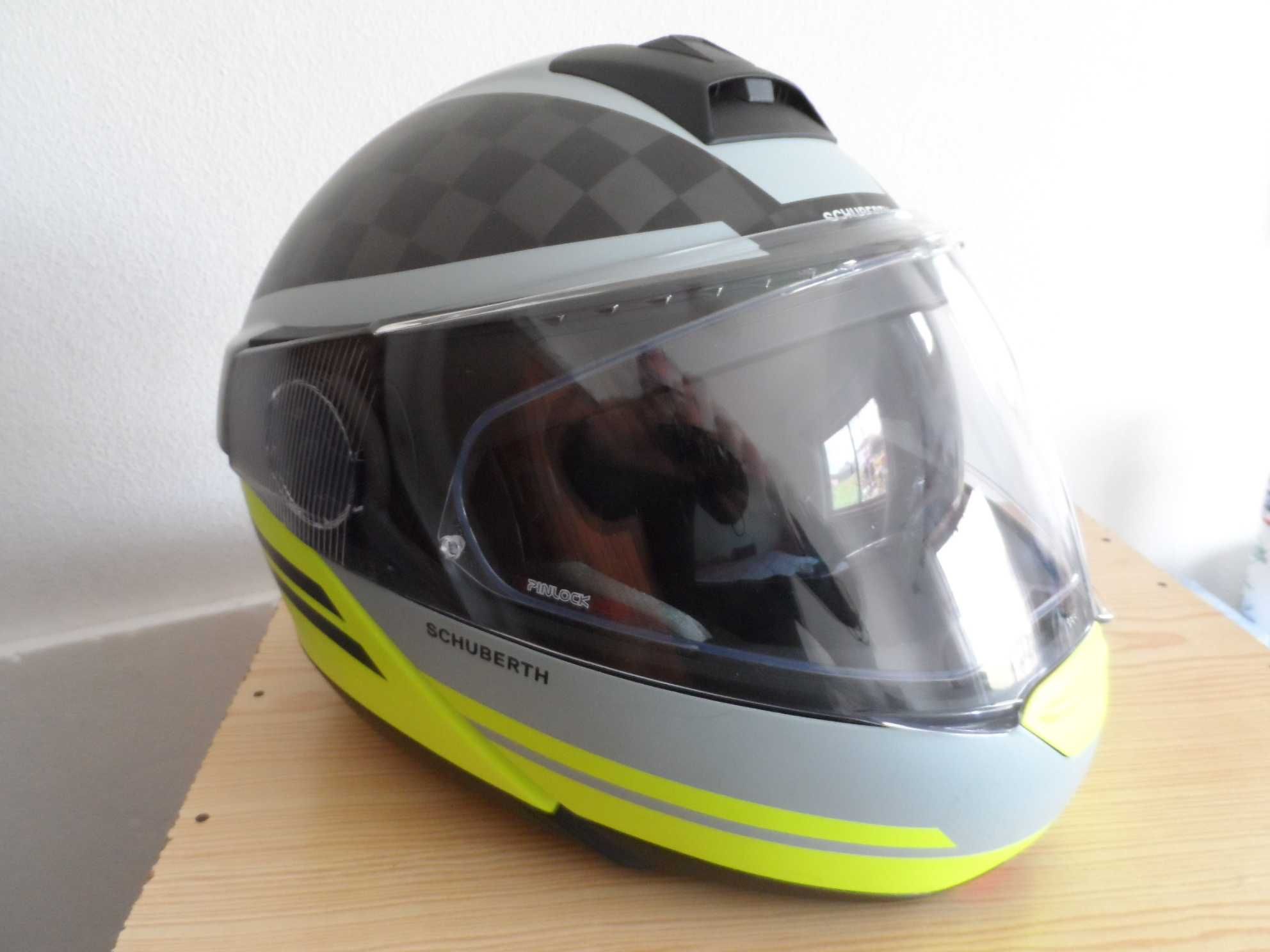 Capacete Schuberth C4 Pro Carbon Tempest Yellow Novo