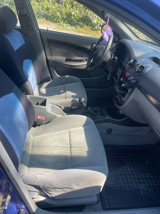 продам шевролет ланчети универсал