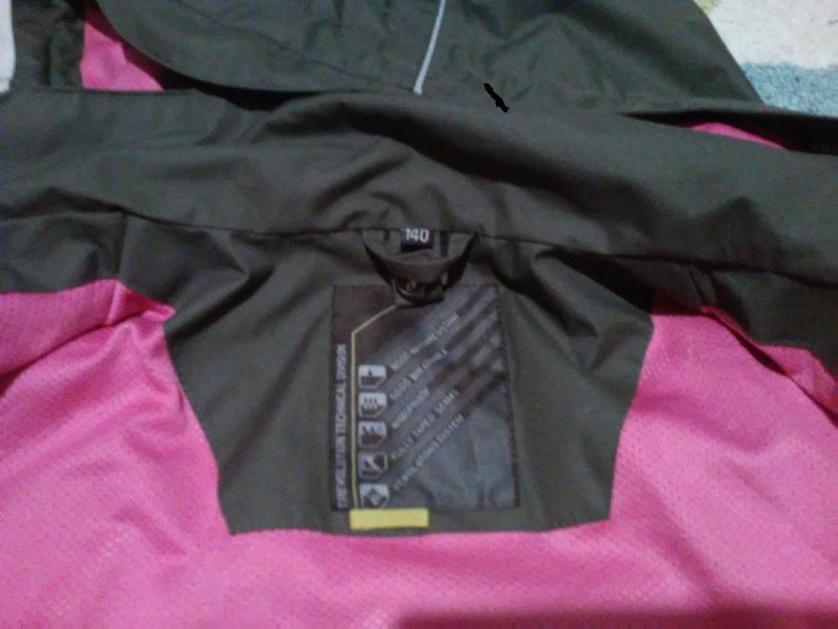 kurtka termoaktywna narciarska- cienka+polar, zimowa 140/146 od 35 zł