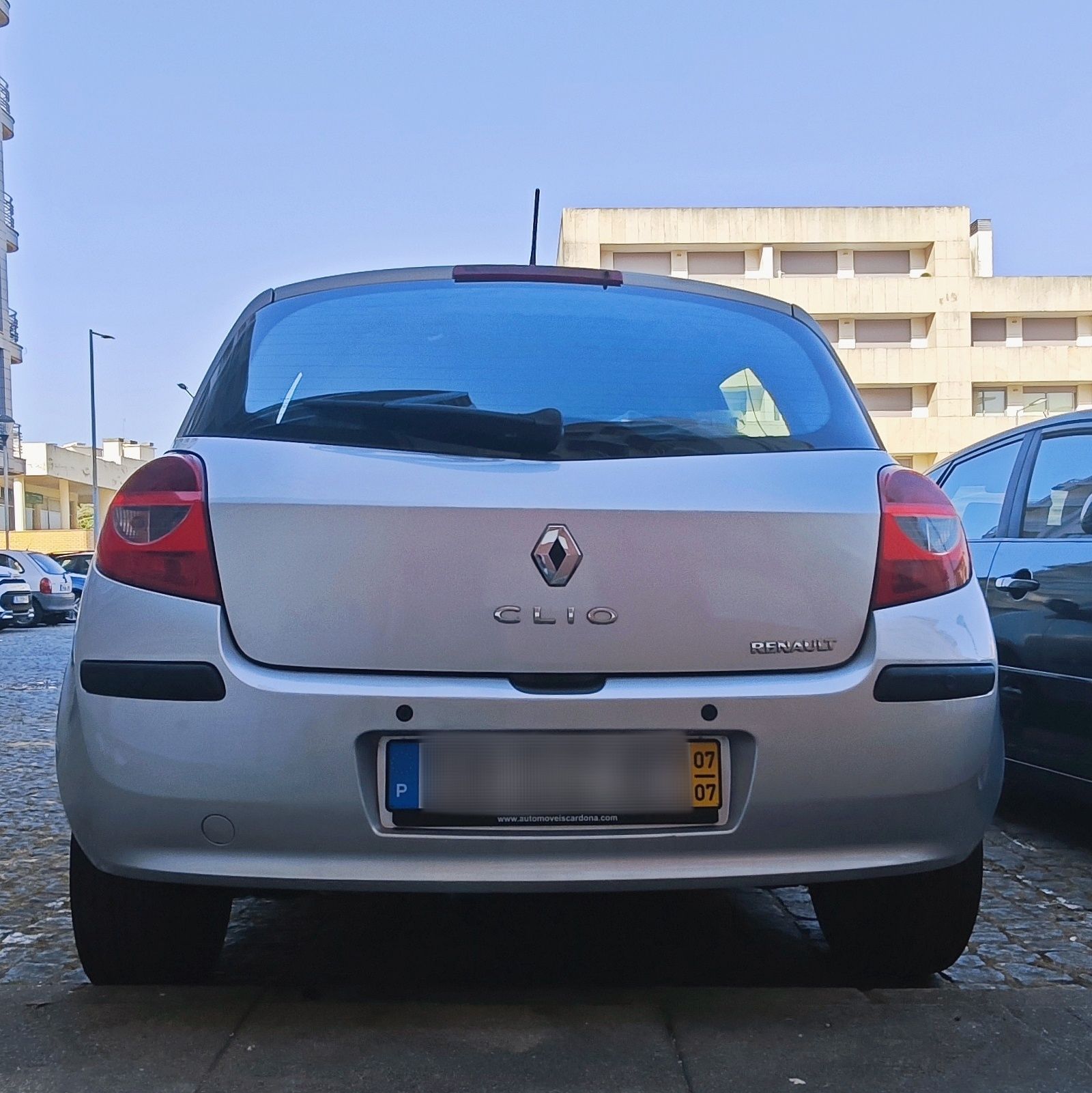 Renault Clio em excelente estado