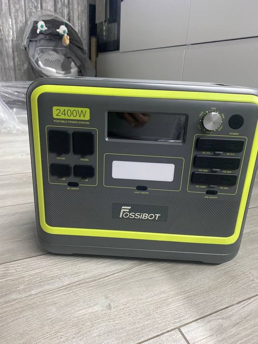 Зарядна станція FOSSiBOT F2400