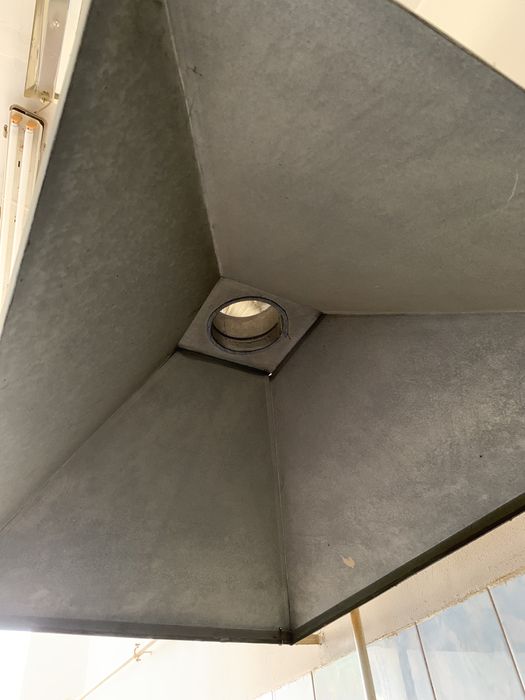 Вытяжной зонт