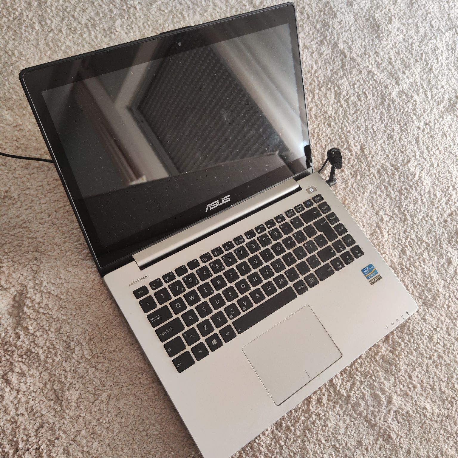Portátil ASUS Vivobook S400C