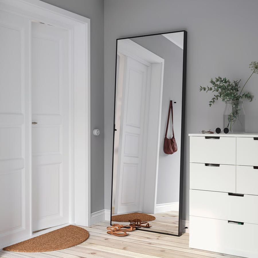 Espelho grande, preto HOVET IKEA (Large black mirror HOVET IKEA)