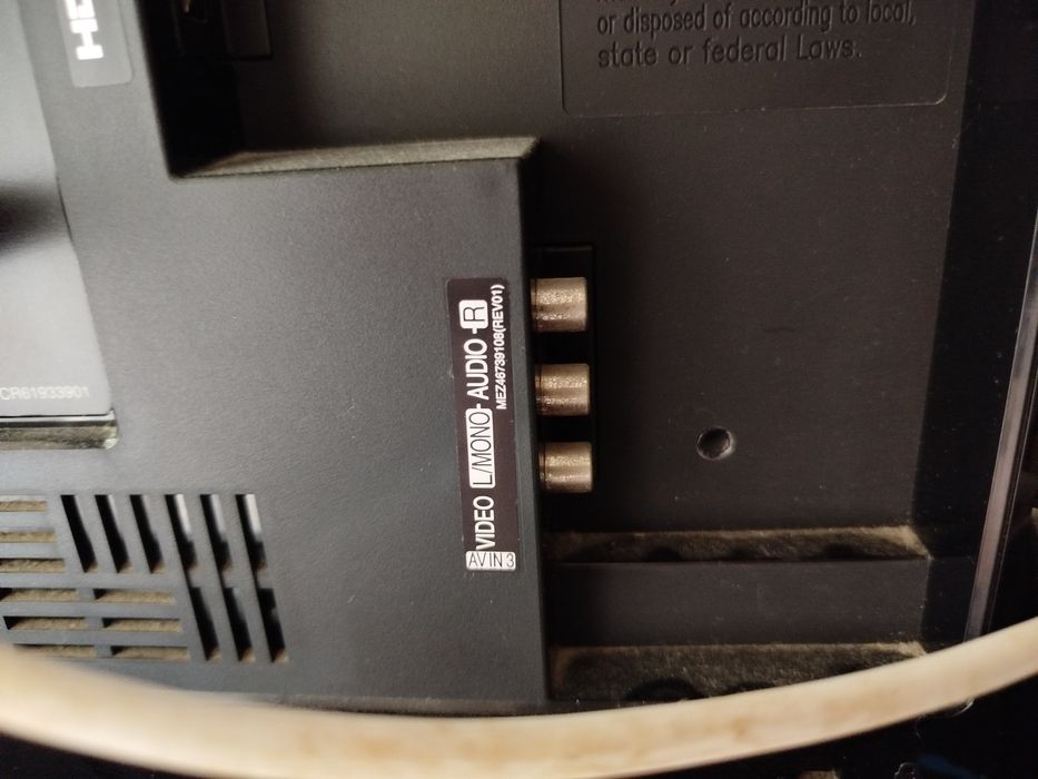 Televisão LG rotativa.