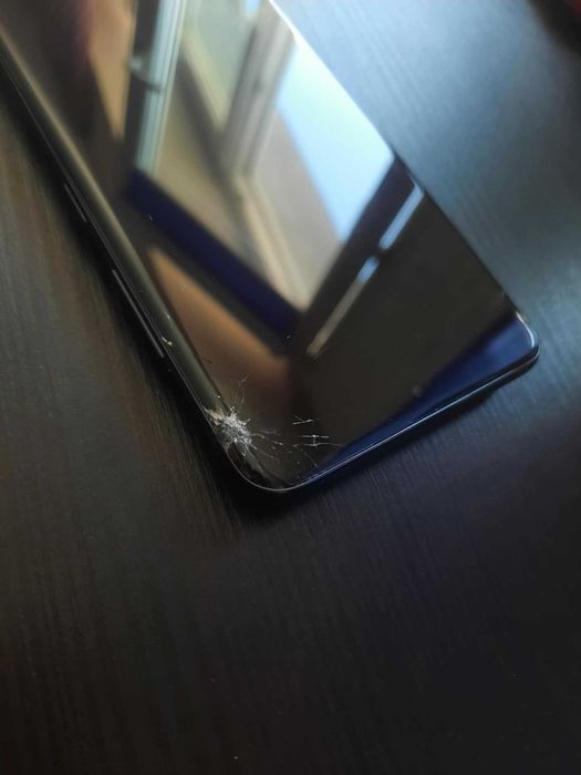 Samsung Galaxy S20 Plus 5G – uszkodzony, pęknięty ekran, na części