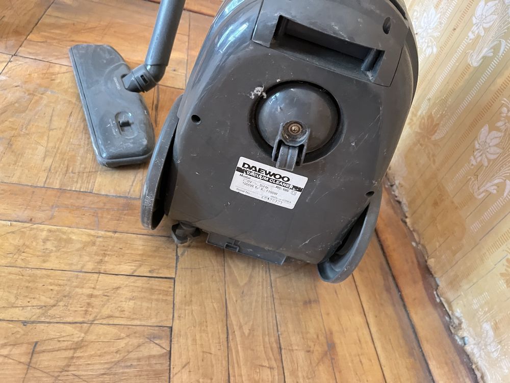Продам пилосос daewoo compact