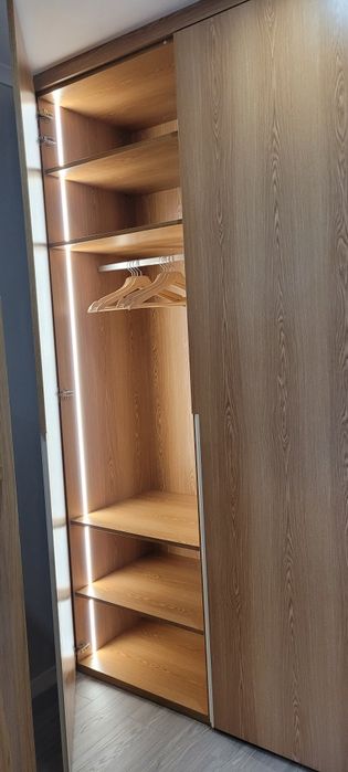 Aluga-se quarto para casal