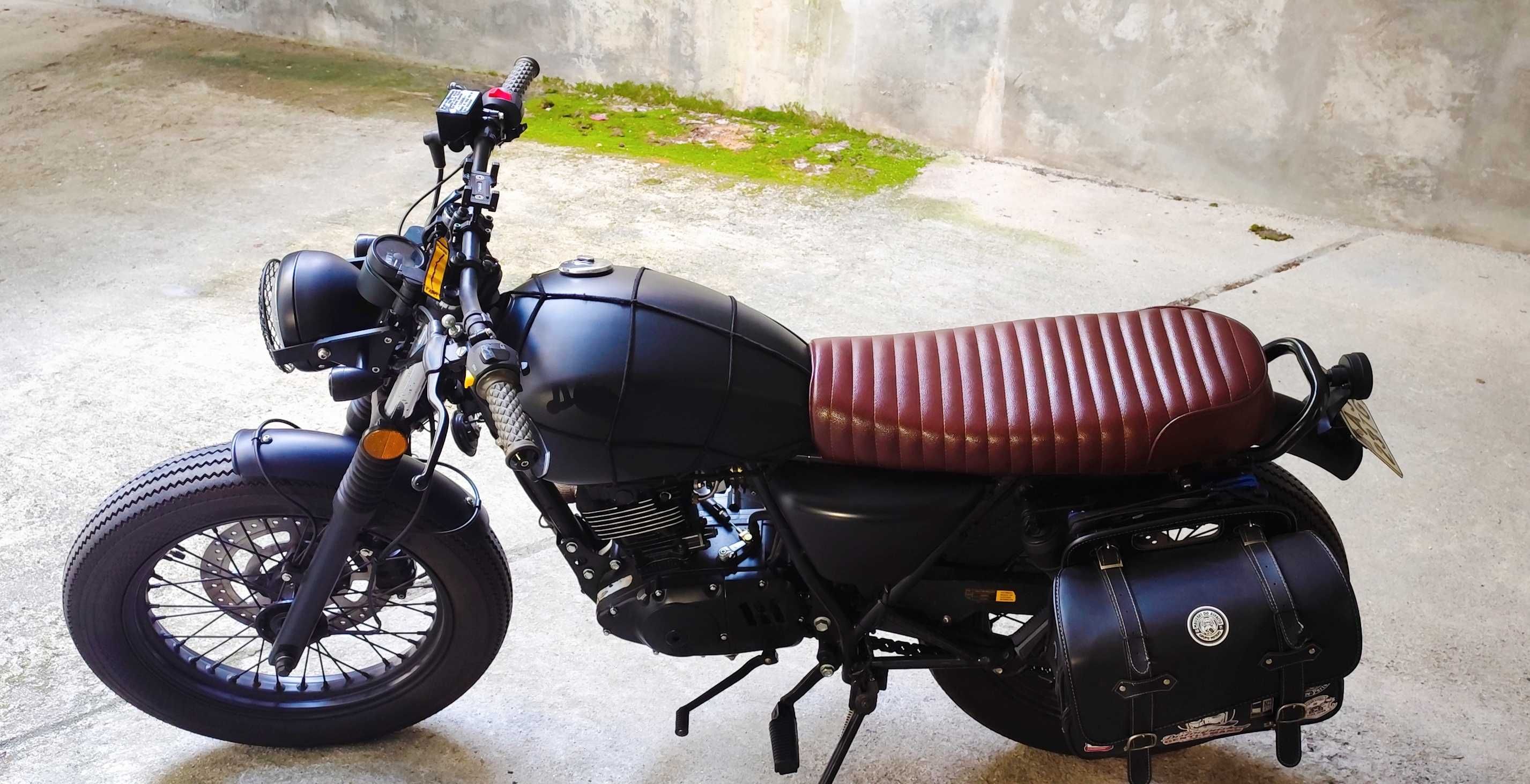 Mutt Mongrel 125