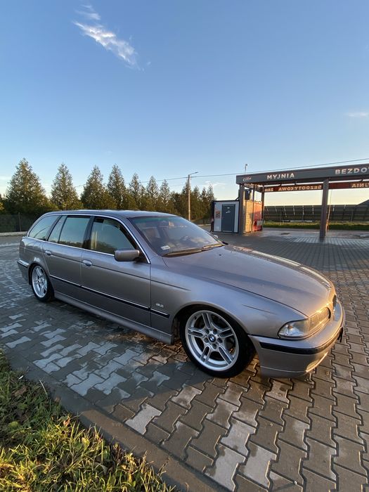 BMW e39 523i 2.5