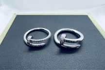 Золотые Кольца гвоздь Juste un Clou CARTIER с бриллиантами.