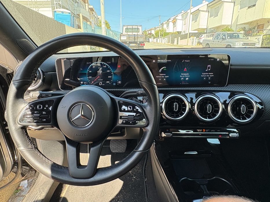 Mercedes A180d - Como novo