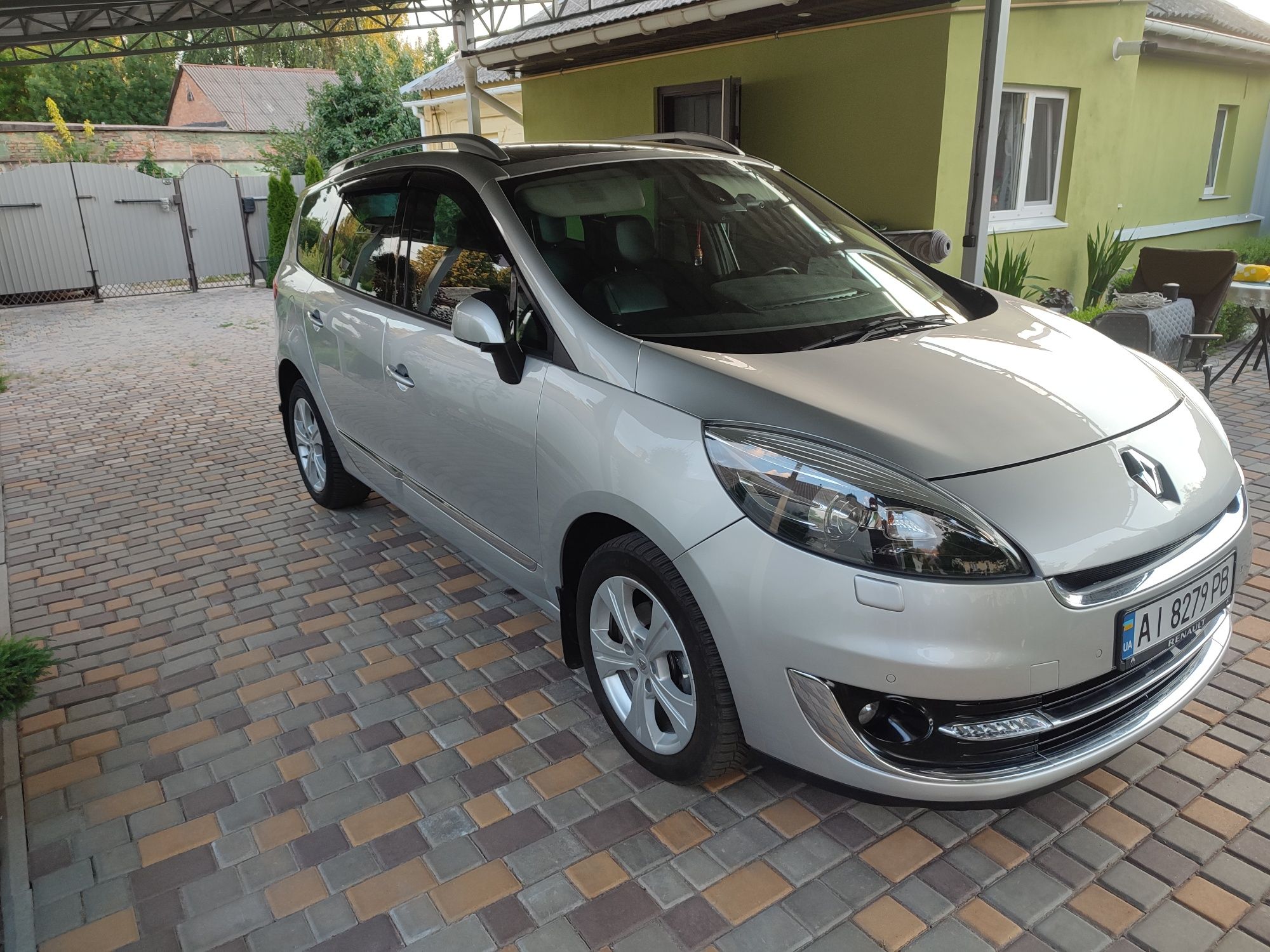 Продам Renault Grand Scenic 3