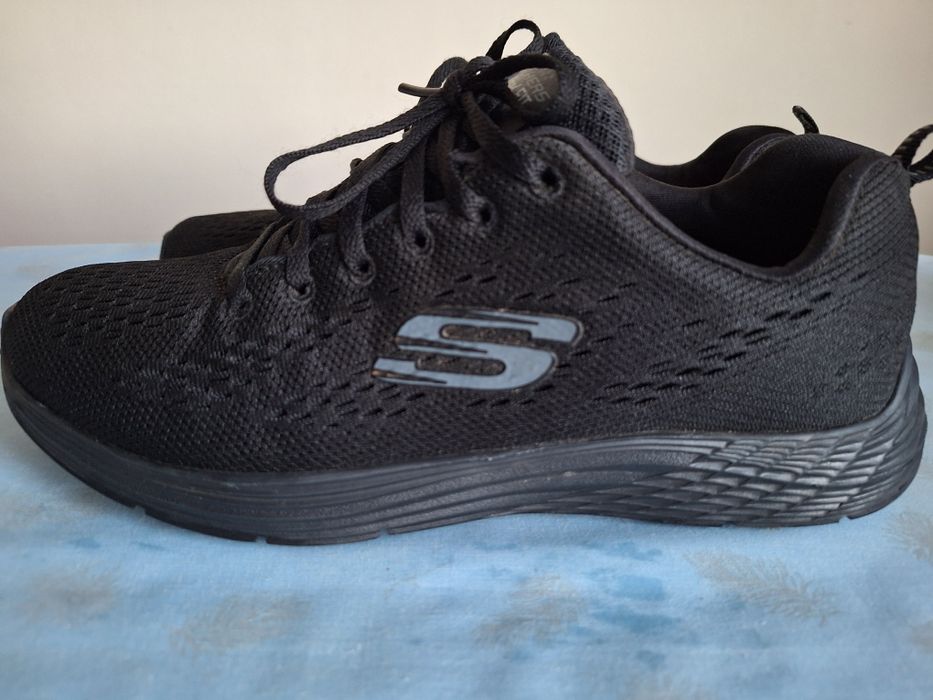 Кросівки  жіночі Skechers