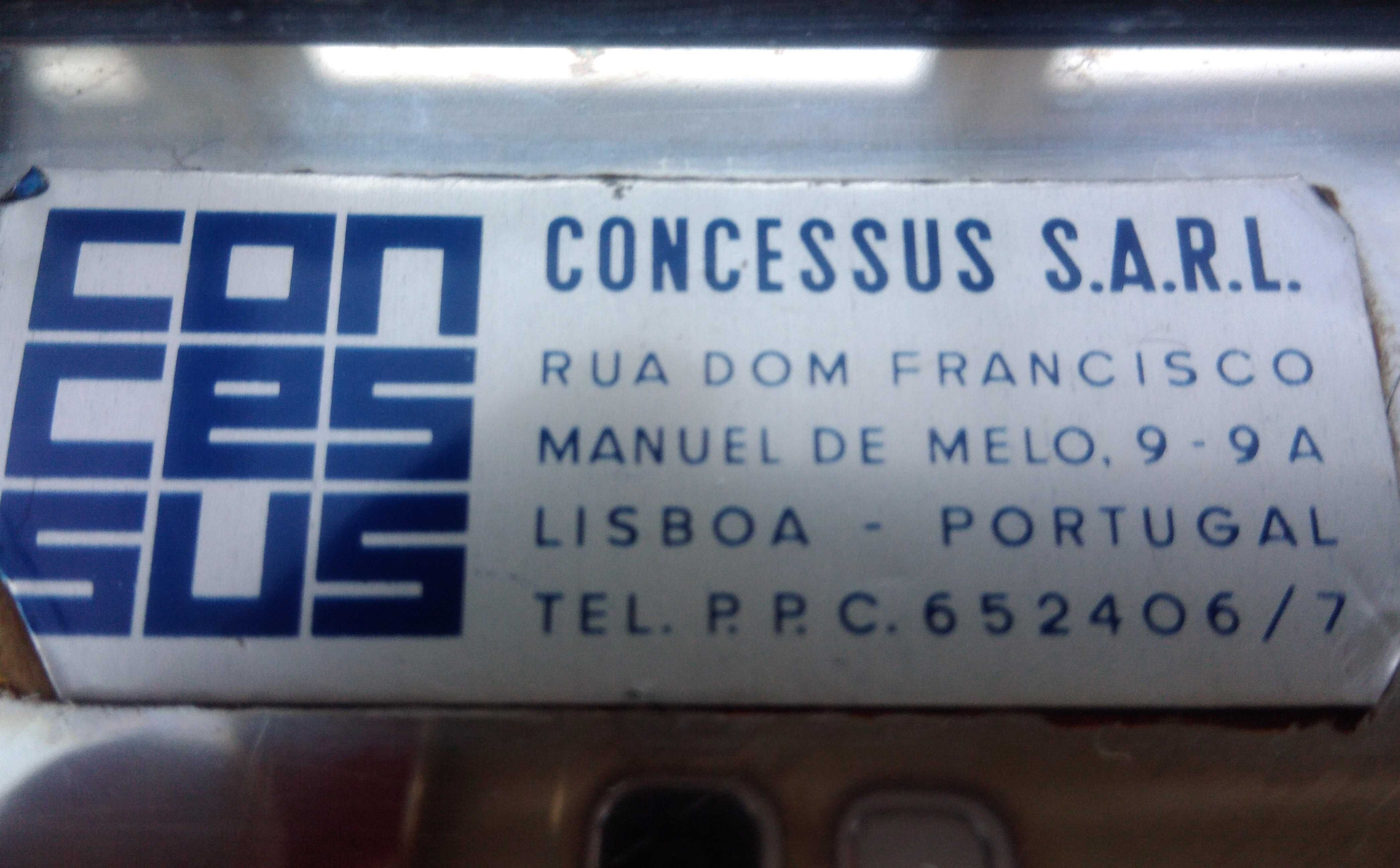 Equipamento de laboratório -banho de água Memmert, anos 70,s/funcionar