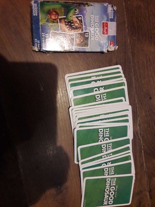 gra zręcznościowa karty dinozaury