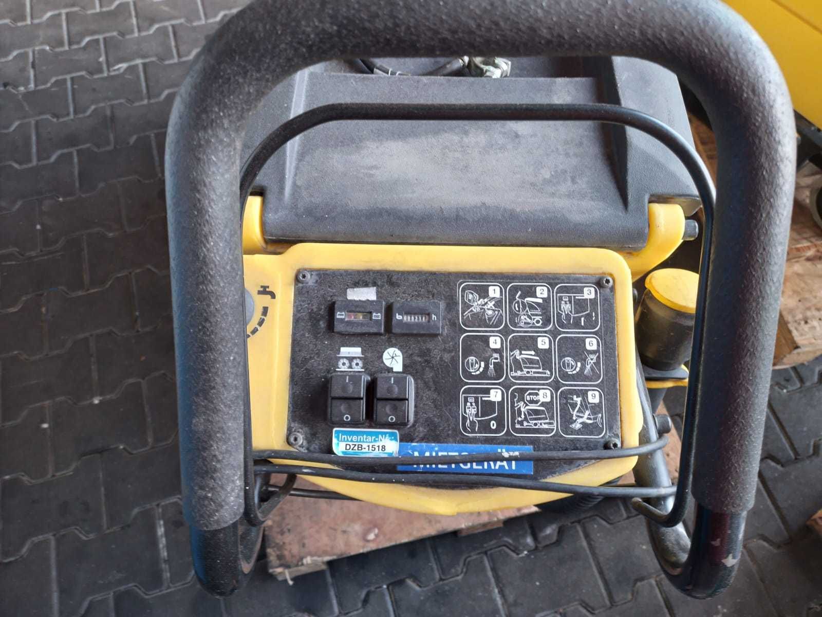 Szorowarka myjka KARCHER BR 530 BAT  S012053