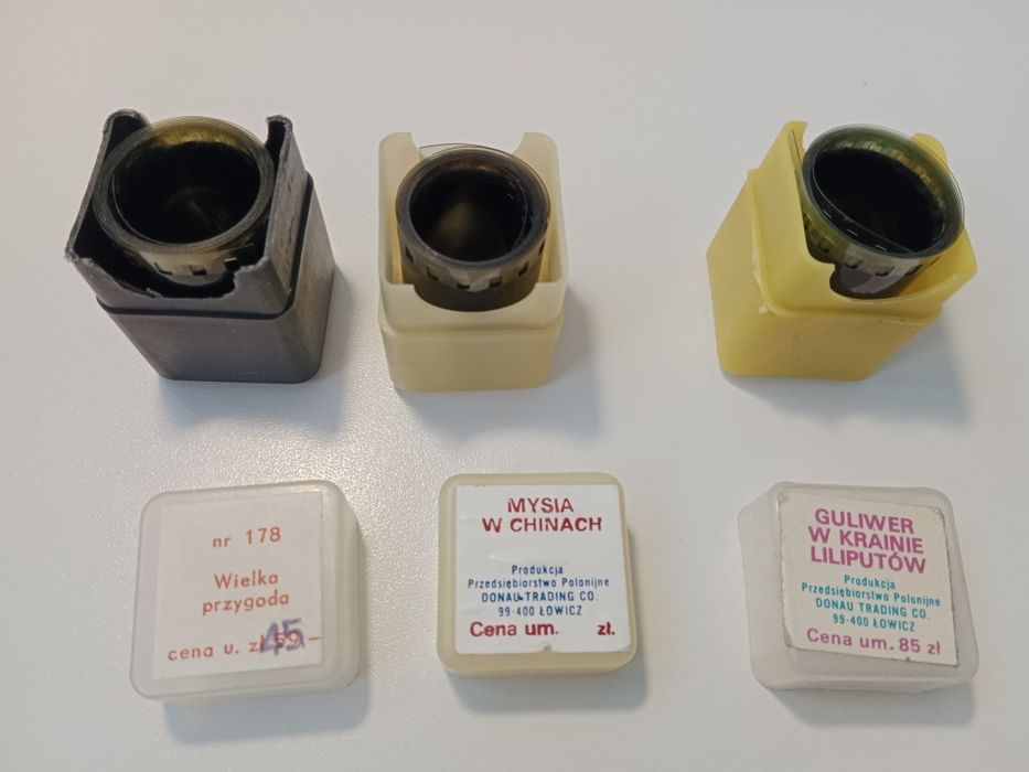 Zestaw bajek na kliszy do rzutników i projektorów z PRL-u